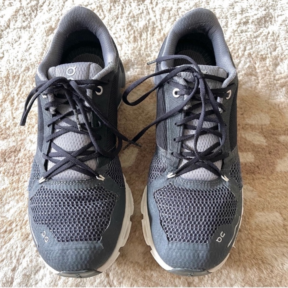 On Cloudflyer Road-Running Shoes Sneakers Black/ White Size 9 - Picture 4 of 15